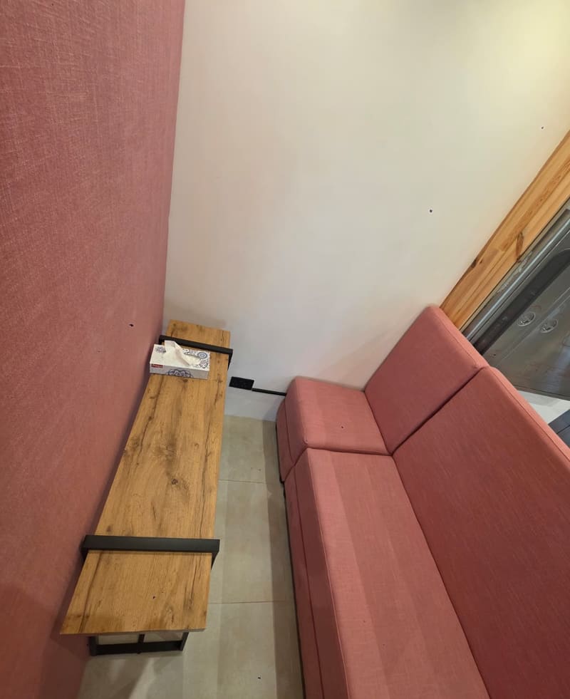 Synergy, the banquette and worktop along the pod